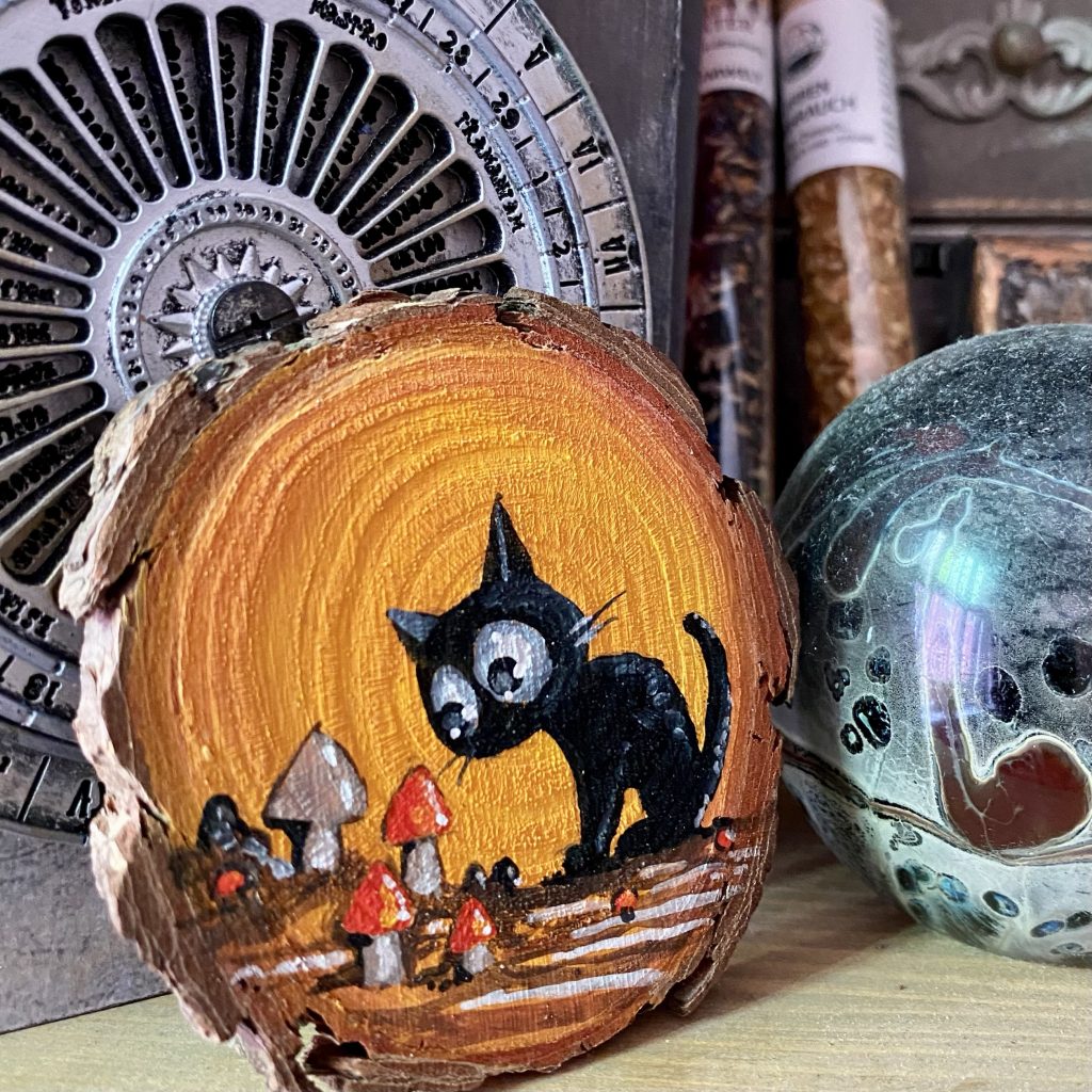 Holzscheibe handbemalt „Pilzfamilie”